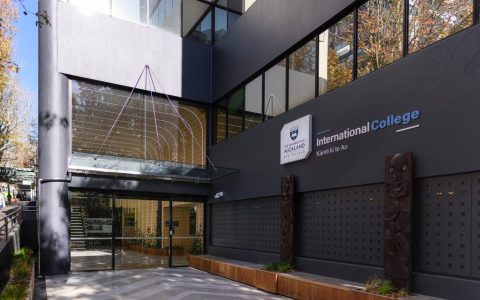 新西兰留学高中直达奥克兰大学！奥大双录取+奖学金一步到位！