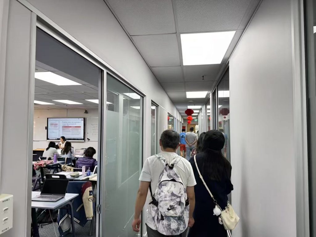新西兰留学 新西兰中医学院助你成功！本科→硕士学历+海内外学历认证！就业无忧！