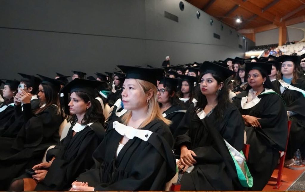 新西兰留学干货｜初高中就拿奥克兰大学Offer？这条“捷径”真的太香了！必看！！