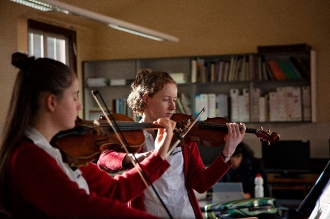 新西兰留学 圣玛丽女子学校：百年历史，顶尖+学术+寄宿 对国际生超友好，让女孩们自信杰出的秘诀！