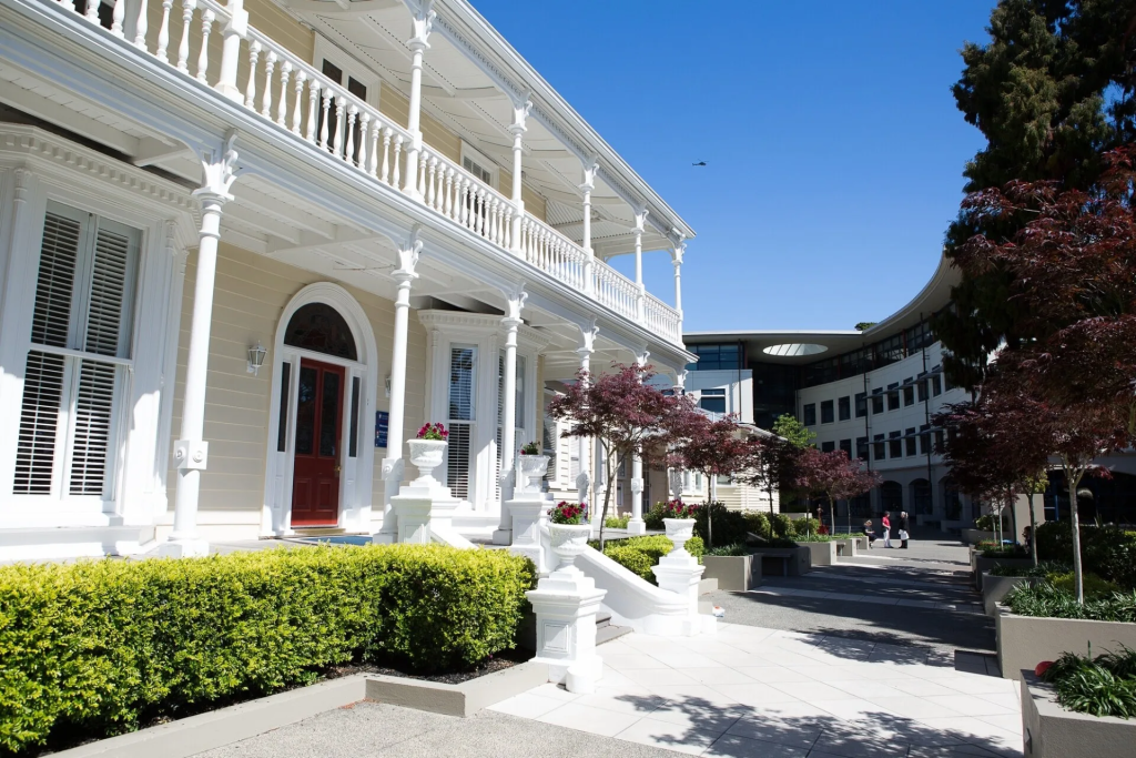 新西兰留学 百年顶尖私立女校：不只是读书那么简单！提供从学前班（3岁）到13年级的教育，女孩家长们必看！