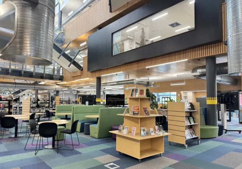 留学新西兰这所“穿衣自由的高中”探校！不用穿校服就可以上学的西泉中学（Western Springs College）！