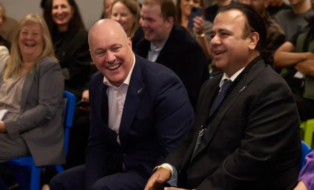 别错过机会来了！免雅思新西兰线上英语班它来了它来了！可内测入学！学完可直接上本科及硕士！！！