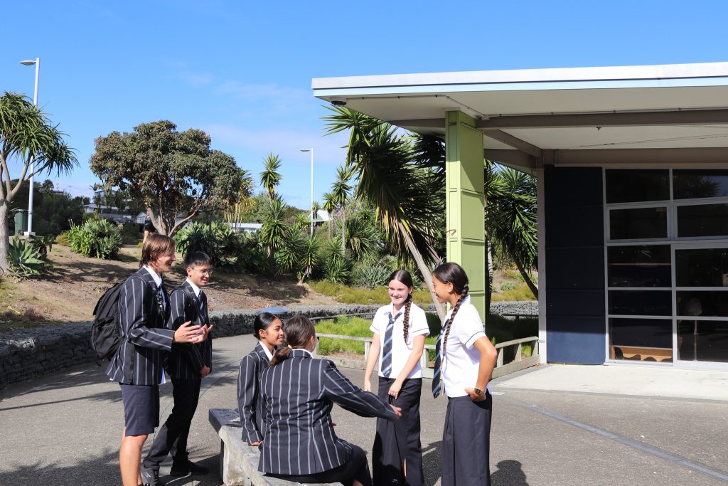 新西兰留学|奥克兰这所公立中学不简单:校长刚被任命全国教育重要职务